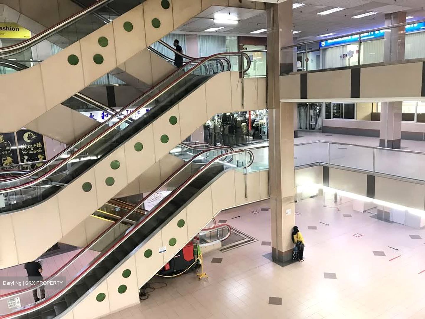 Textile Centre (D7), Retail #541211121